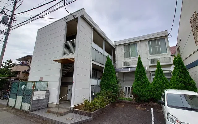 レオパレスメゾン桜台 0