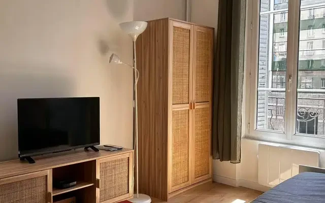 Issy-les-Moulineaux 92e·17m²·F1·Studio·With furniture 3