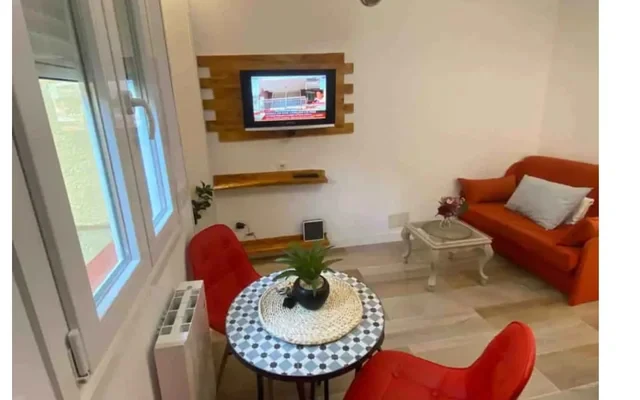 Apartment in Calle del Meson de Paredes, Madrid for 40 m² with 2 bedrooms 3