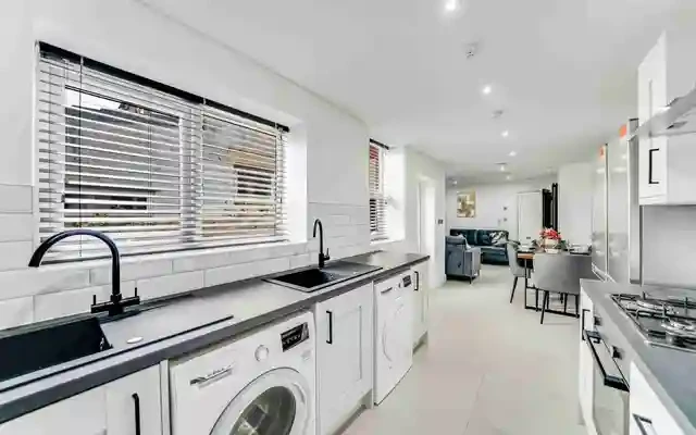 153 Leopold Road L7 8SS 1