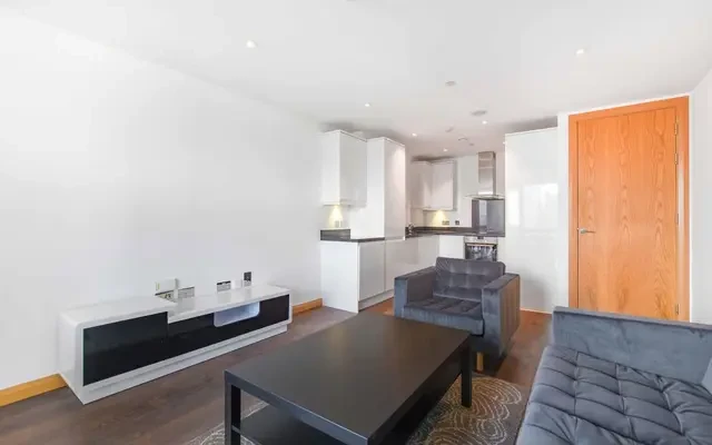 Pinnacle Tower, 23 Fulton Road, Wembley Park, London, HA9 0GB 3