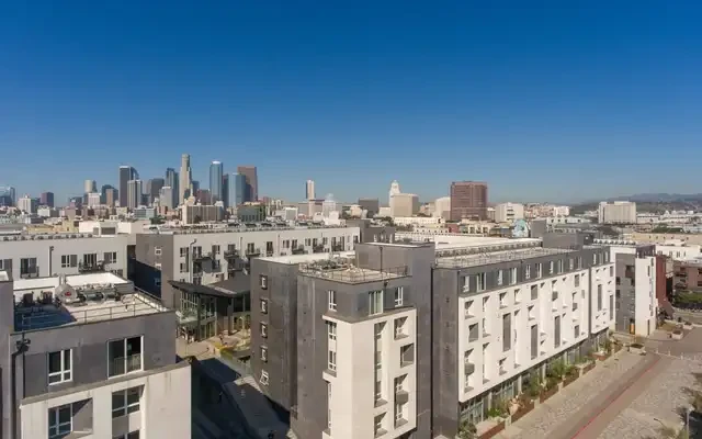 Aliso Apartments 3