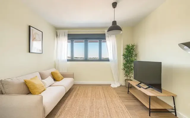 apartment in Almendrales (Usera) 2