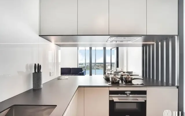 Amory Tower, The Madison London E14 3