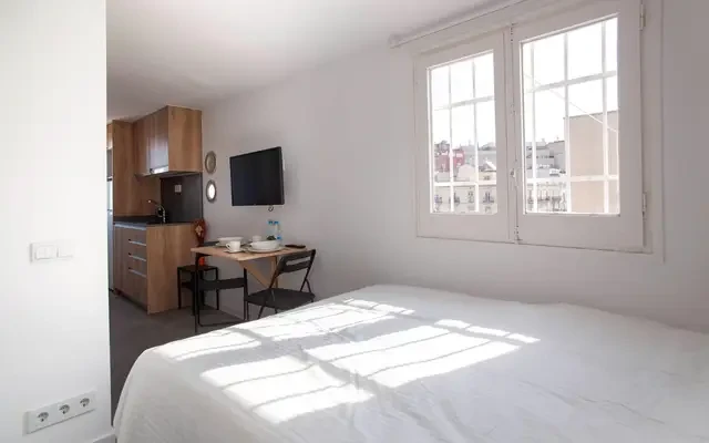 studio in El Raval 3