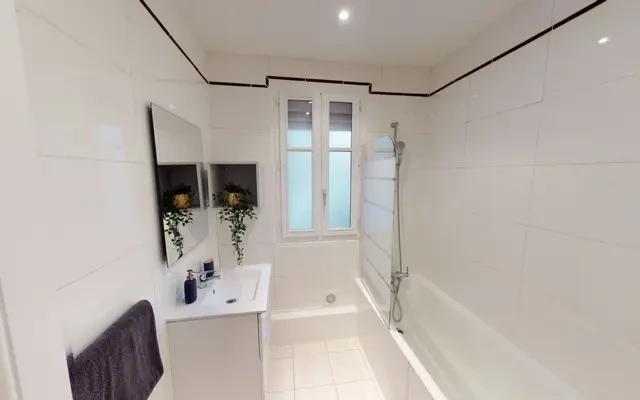 7 Rue de Prague, 75012 4