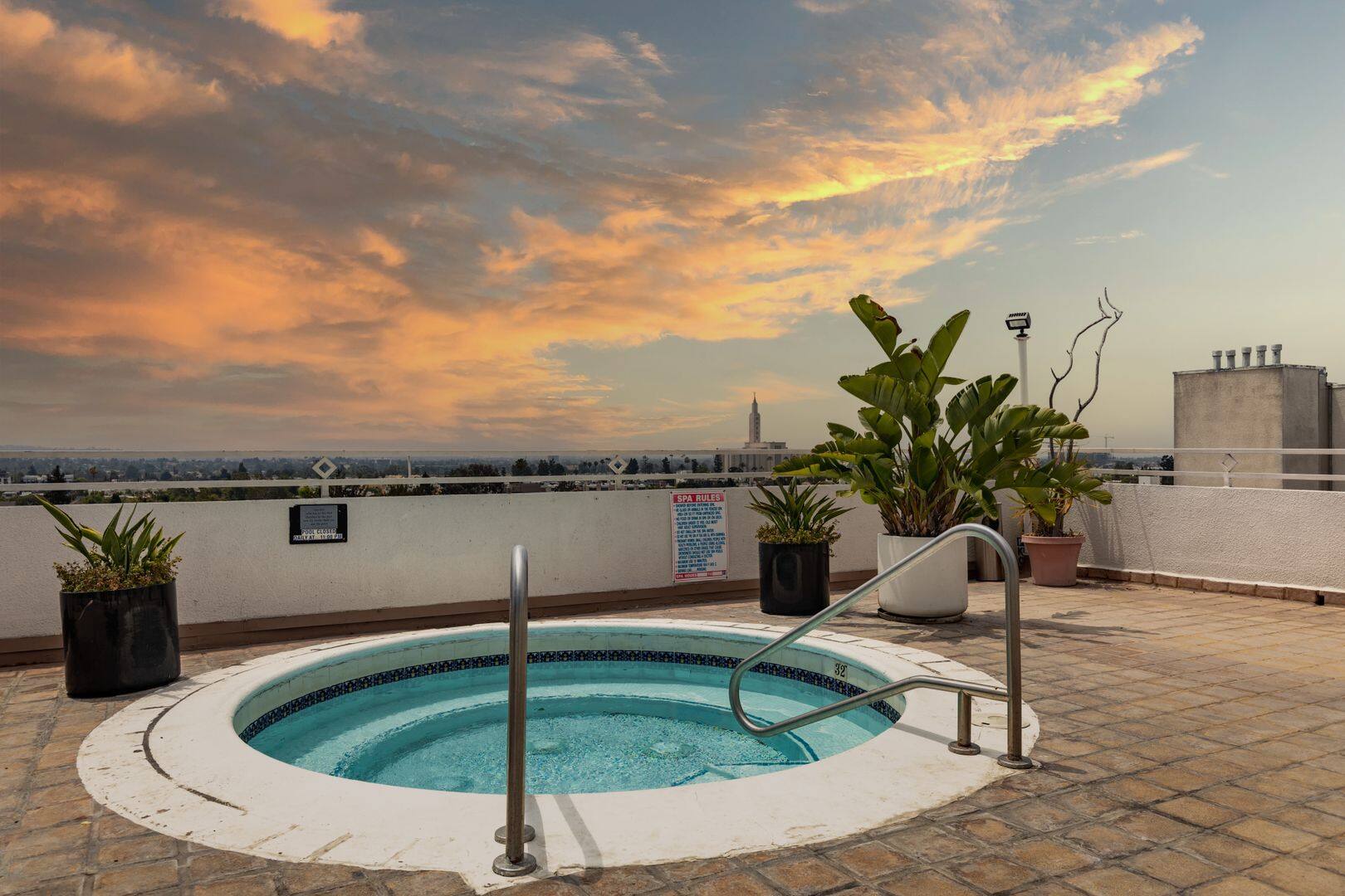 10600 Wilshire 304 3