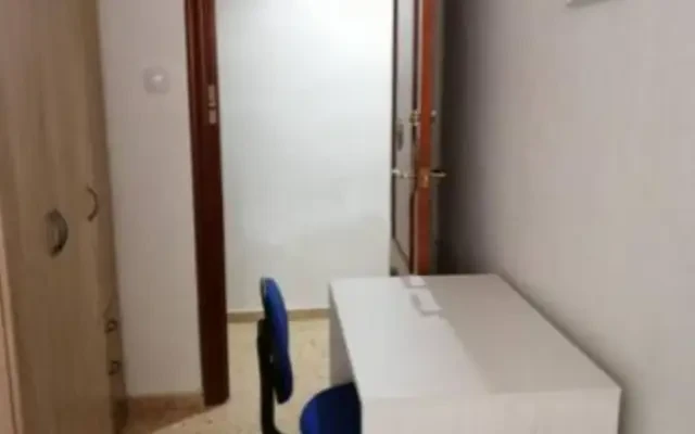 Bright single bedroom in Els Àngels 1