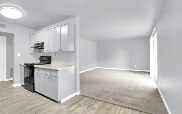 West Hills Apartments 4