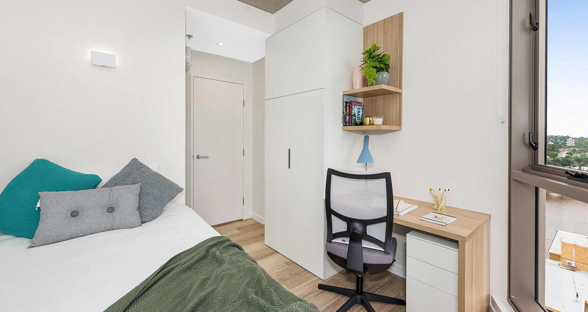 Ultra Twin Apartment