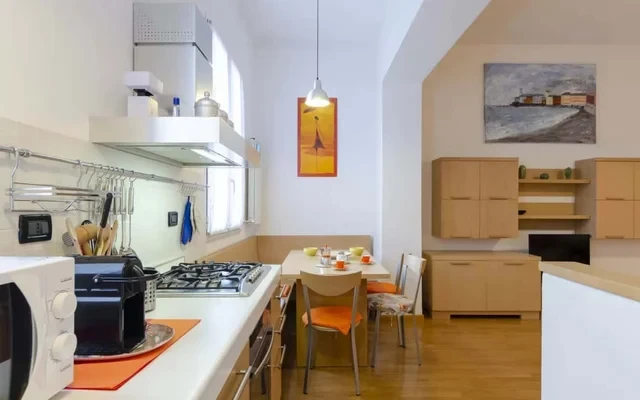 Apt for 4, metres from beach, in Sestri Levante 2