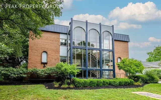 3336 Jefferson 1