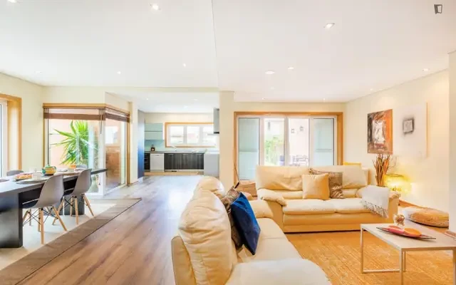 house near Rua Padre Aires Amorim - 아베이루 학생 숙소