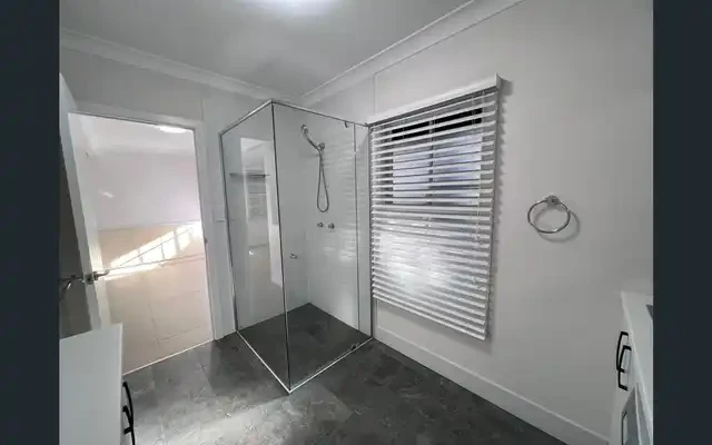 99 Munro St 1