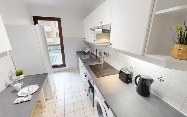 13 Place Georges Pompidou, 92300 2