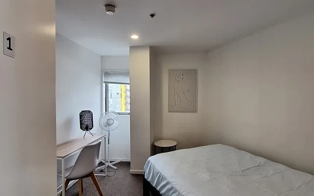 421 Queen Street - Auckland student accommodation - Room 1 in 4 Bedoom Apartment (514)