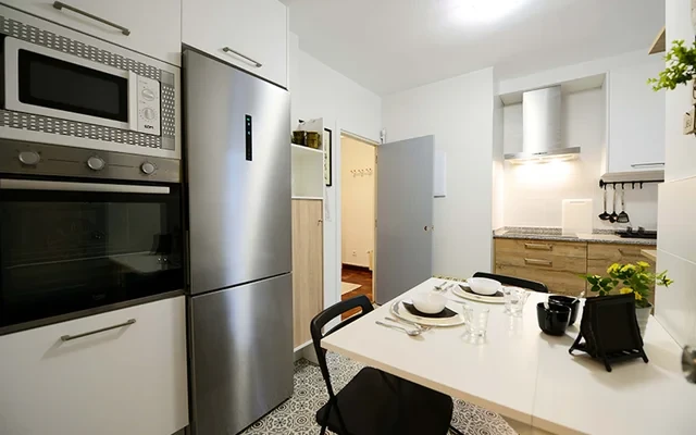 Calle Pintores Zubiaurre Bilbao 48012 Spain 2