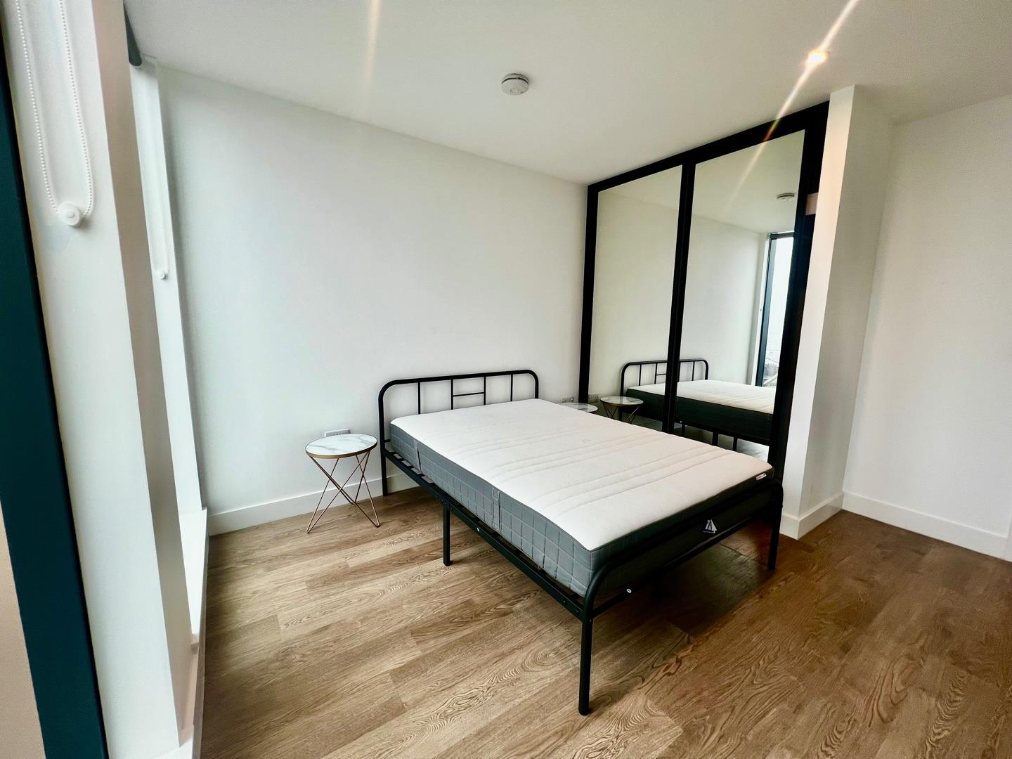 2 bedrooms 1 bathroom