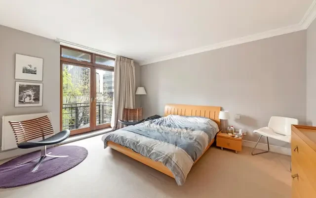 Sandpiper Court, City Quay, St Katharine Docks, London, E1W 1AS 4
