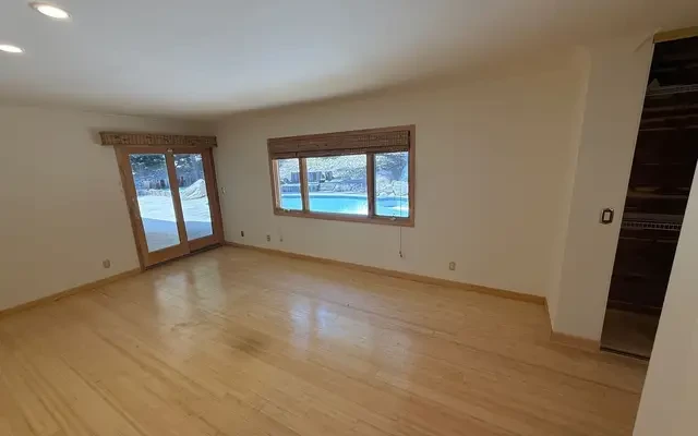 2538 Foothill Road - Santa Barbara student accommodation - 3 Bed 2 Bath