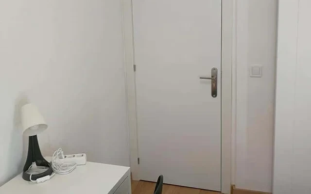 Structure in : Entre Arroyos 100 | Habitacion 2 Madrid, Spain 2