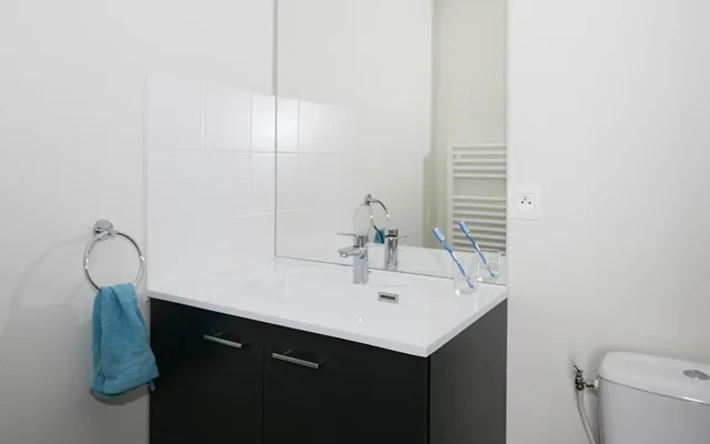 Rue Louis Jacques Deroux 1