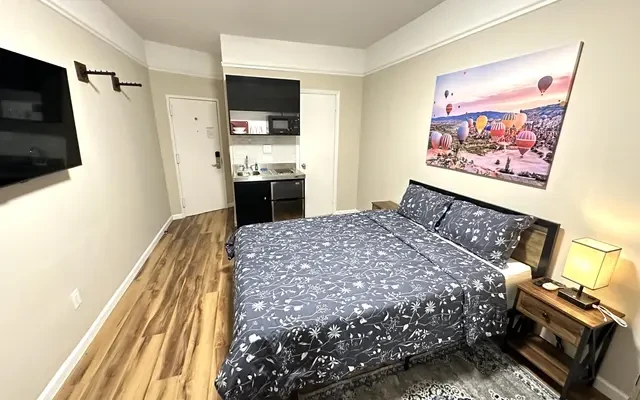 Union Square Apartment 3