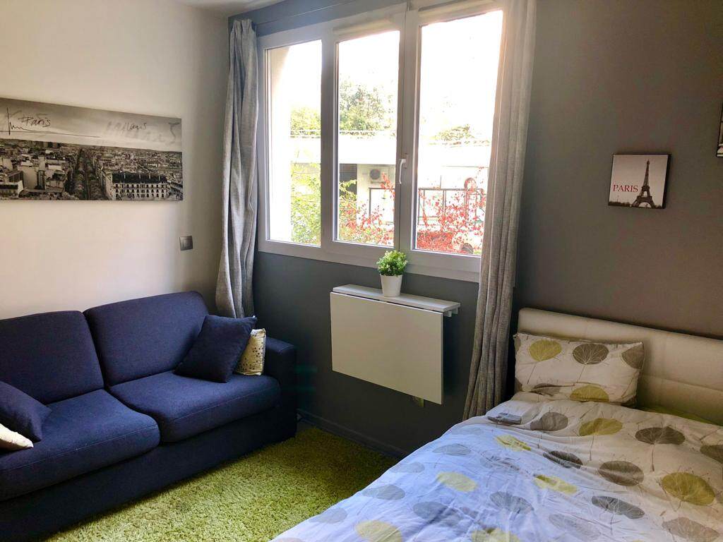 Issy-les-Moulineaux 92e·26m²·F1·Studio·With furniture