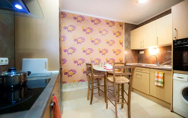 Iparraguirre Kalea Bilbao 48009 Spain 3