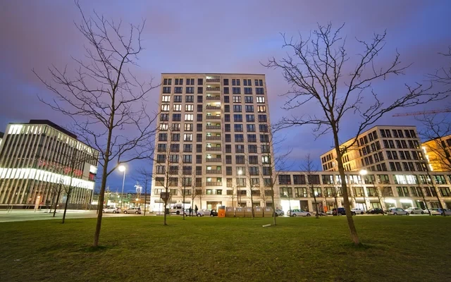 Erika-Mann-Strasse 17DE-02-024M 4