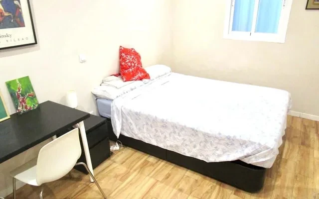 CONVENIENTE PISO EN CHAMBERI 1