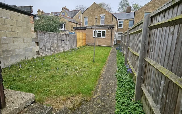 250 Abingdon Rd, Oxford, OX1 4SP 1