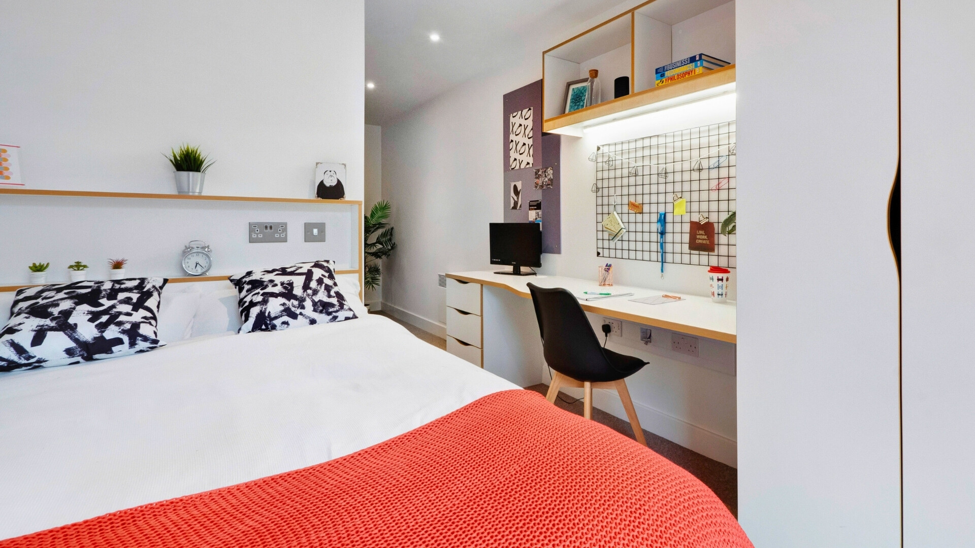 Deluxe Plus En-suite