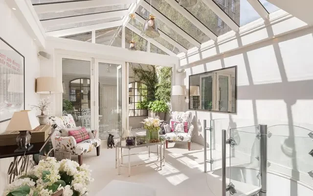 Roland Way, South Kensington, London, SW7 3RE 4
