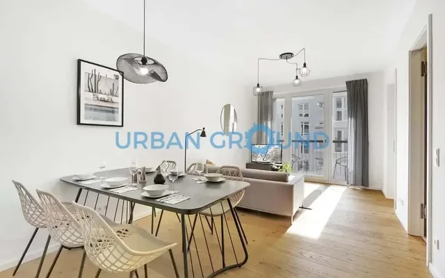 Fully furnished 3 room flat with Balcony in Prenzlauerberg . 0