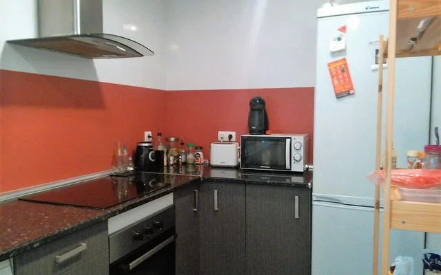 HERMOSO PISO EN CALLE MANTUANO DE 3 HABITACIONES 3