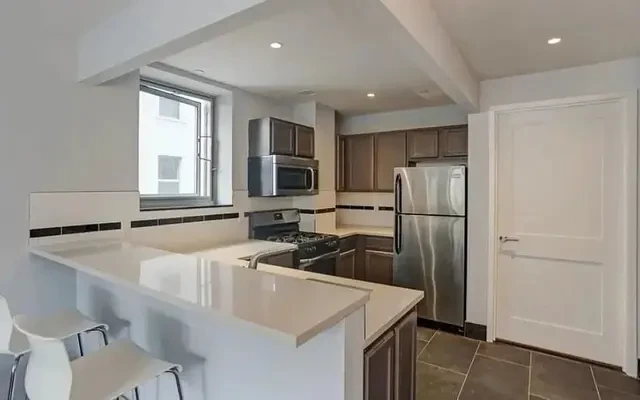 164 Attorney Street 3