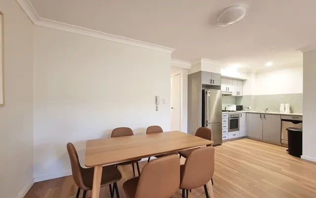 1 Shirley St 0