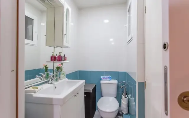 Suitable bedrooms in a very nice flat, in Marxalenes 2