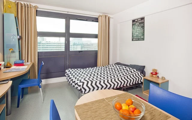 les estudines Lille - Europe 1