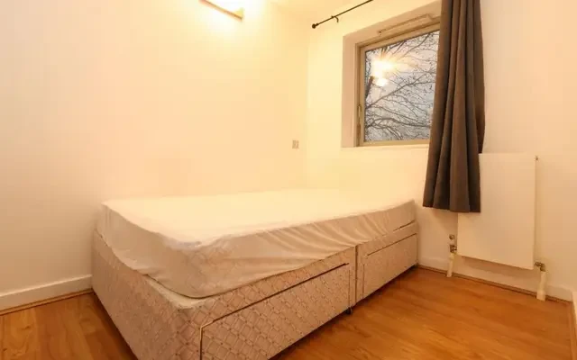 apartment near Holly Court,John Harrison Way 4