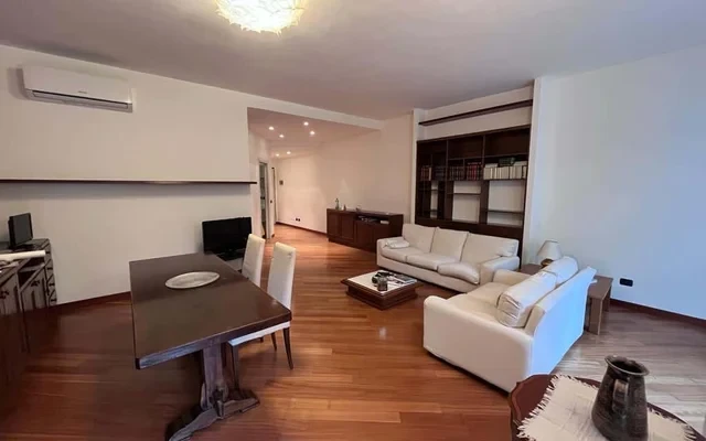 Trilocale - Via Lecco Monza 0