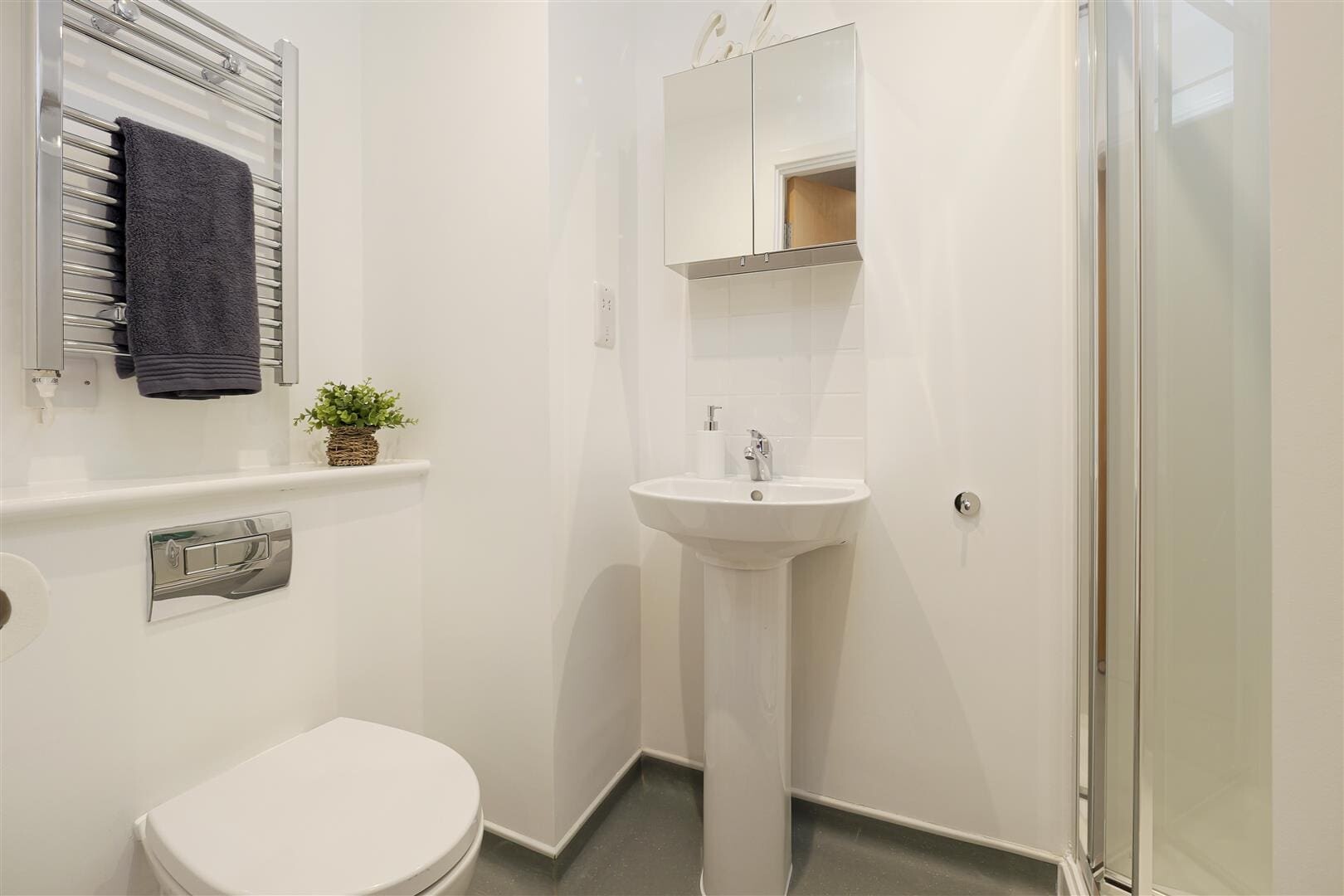 Bedford - Studio Style L01