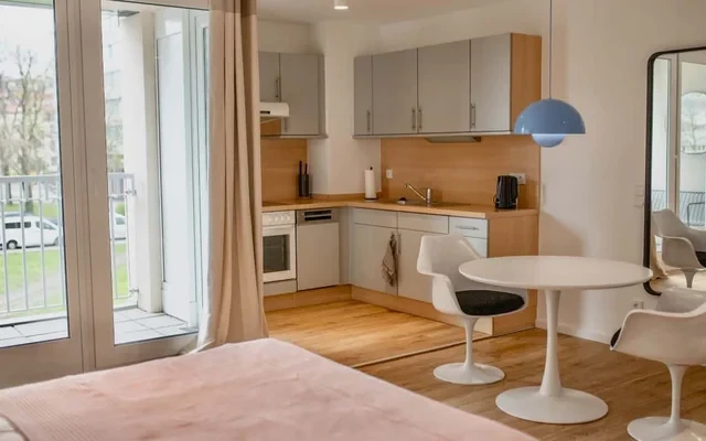 Mitte Studio 2