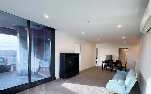 500 Elizabeth Street 1