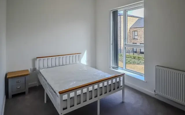 Entire Place·3B2B···59 Parkes Avenue 2