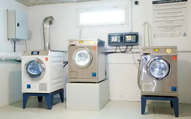 Les Estudines Champollion 3