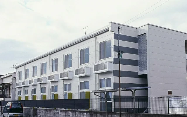 レオパレス八雲西 0