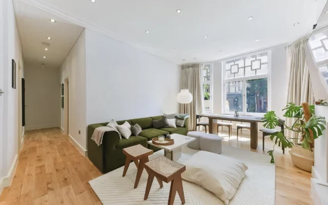 LH-Montagu Mansions 0