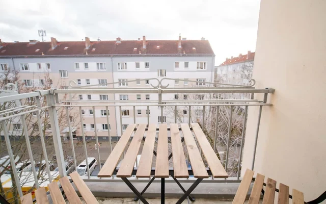 2 Zimmer Wohnung in Berlin 2
